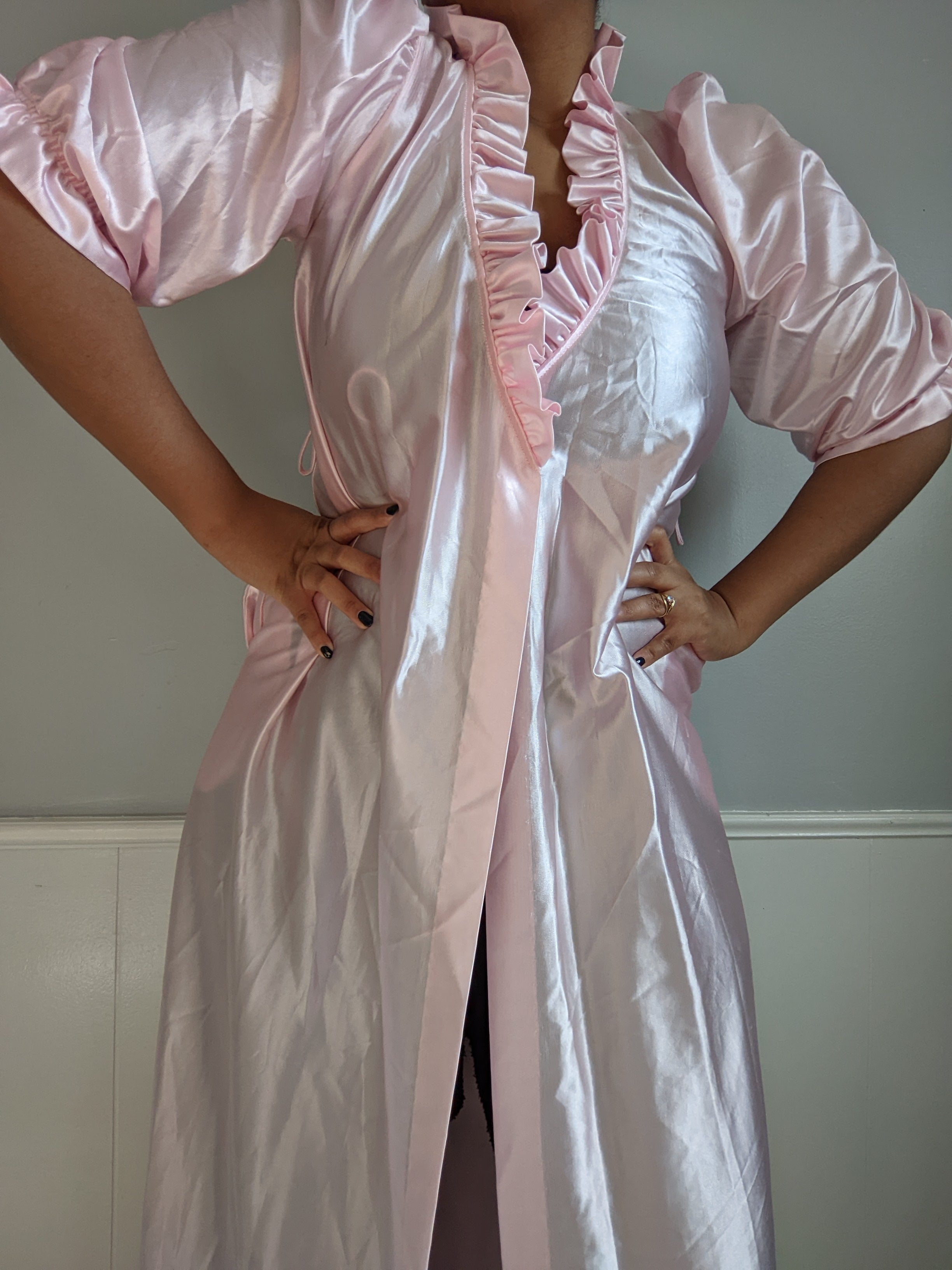 Vintage 80s Pink Ruffle Robe By Miss Elaine | Shop THRILLING