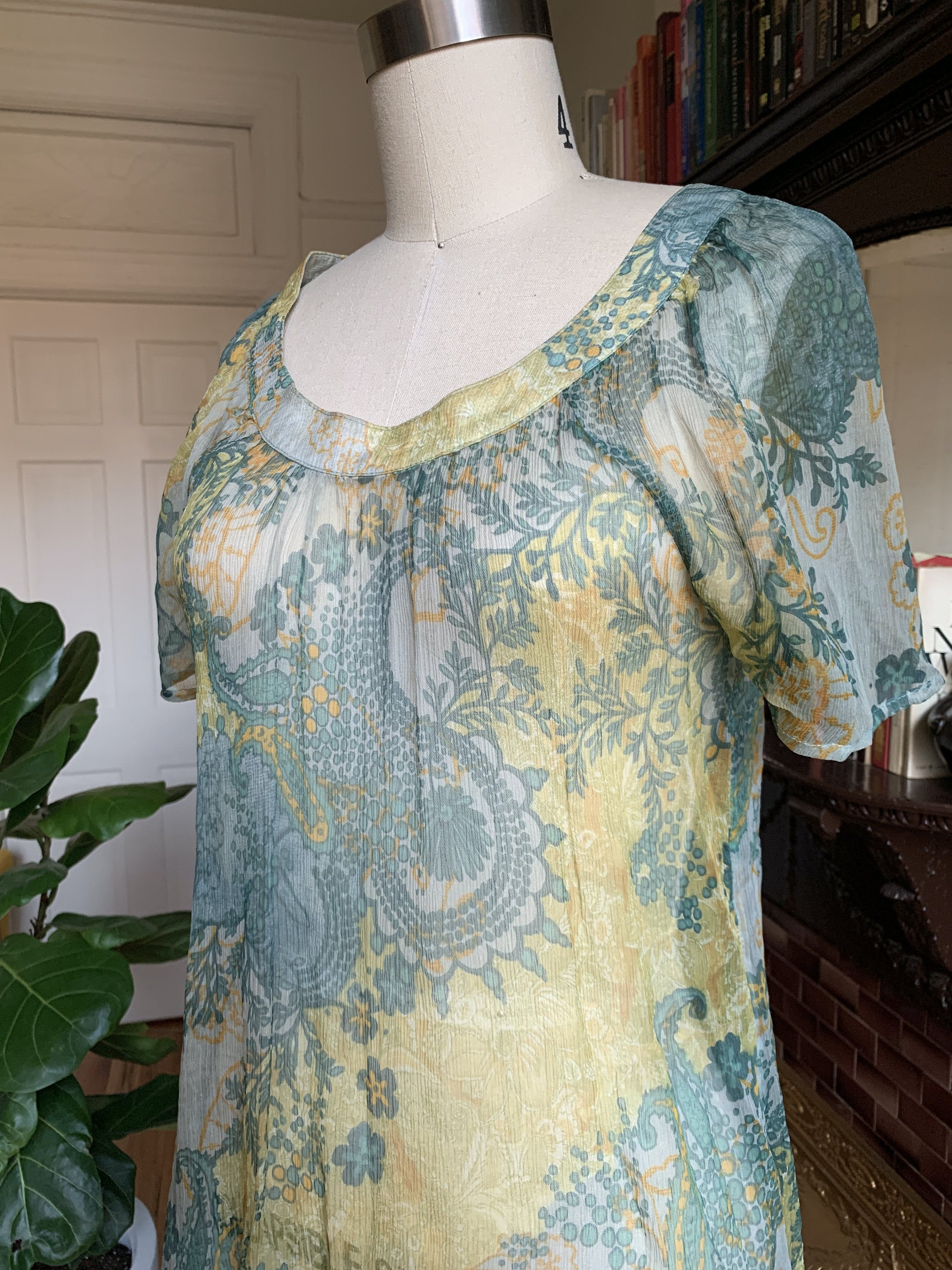 Vintage Scoop Neck Sheer Silk Floral Top | Shop THRILLING