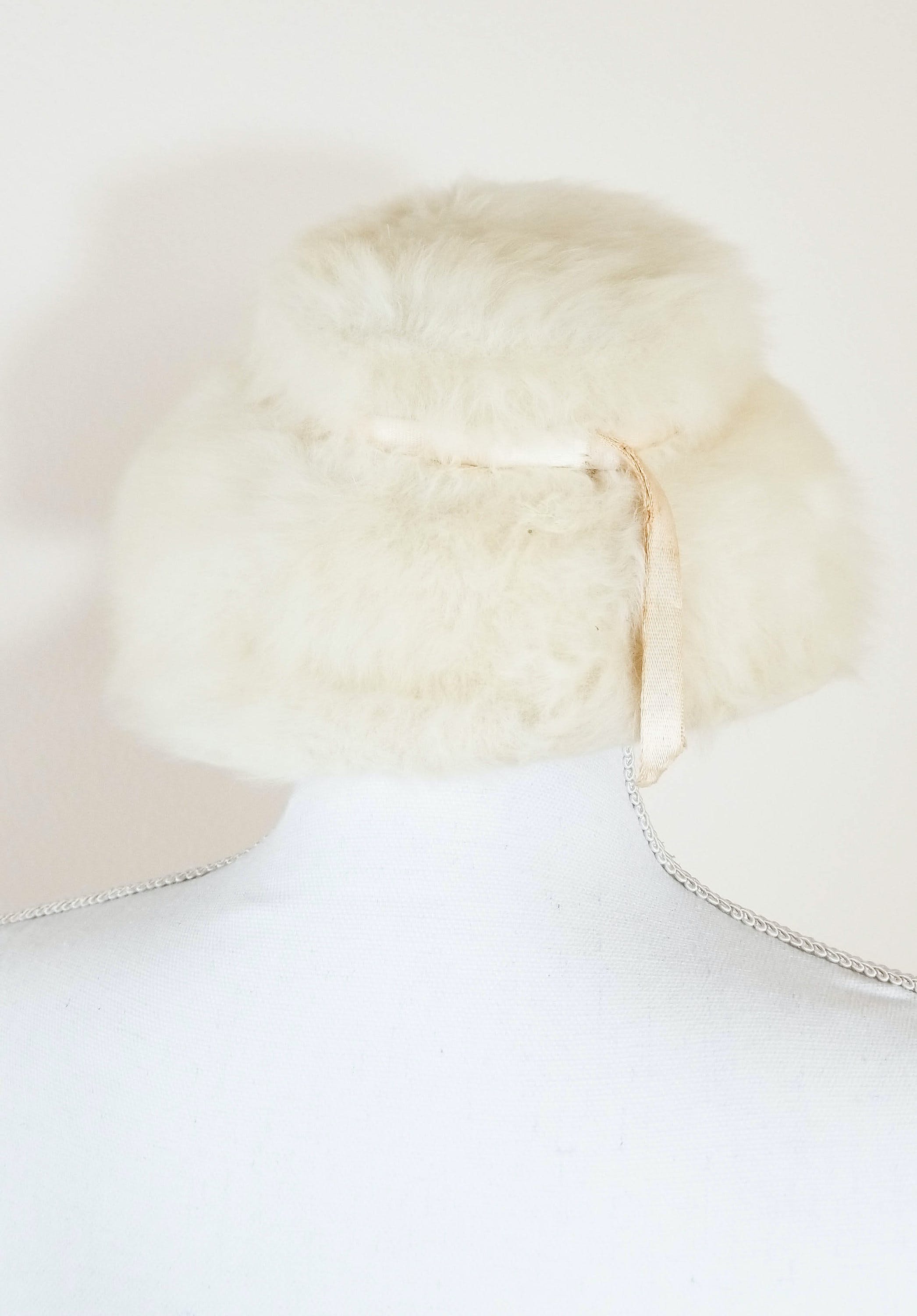 Vintage 40’s Cream Fur Bucket Hat by Mousse | Shop THRILLING