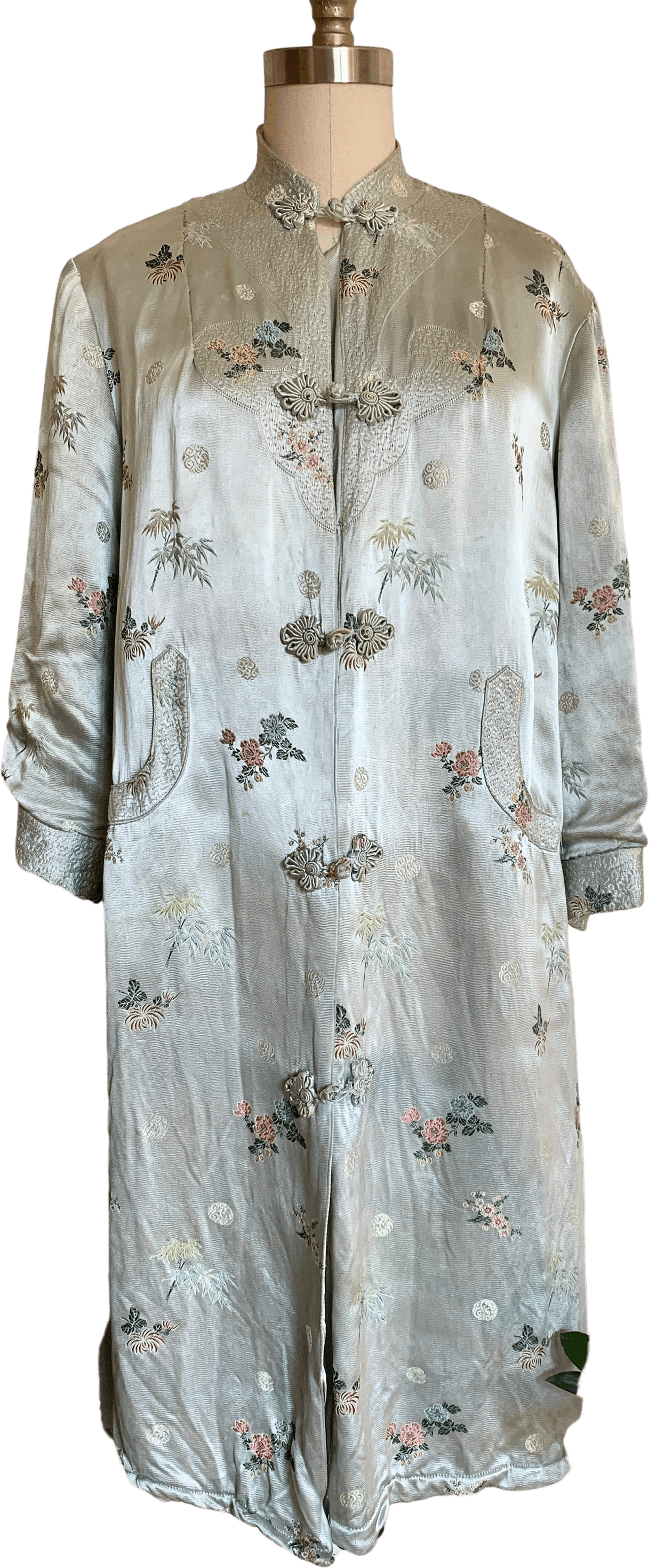 Vintage 50’s Silk Satin Embroidered Chinese Robe | Shop THRILLING