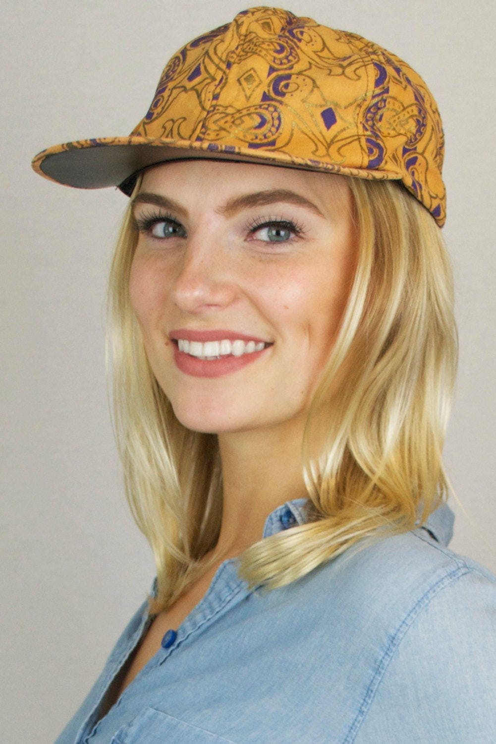 Vintage 80's Abstract Print Snapback Hat | Shop THRILLING