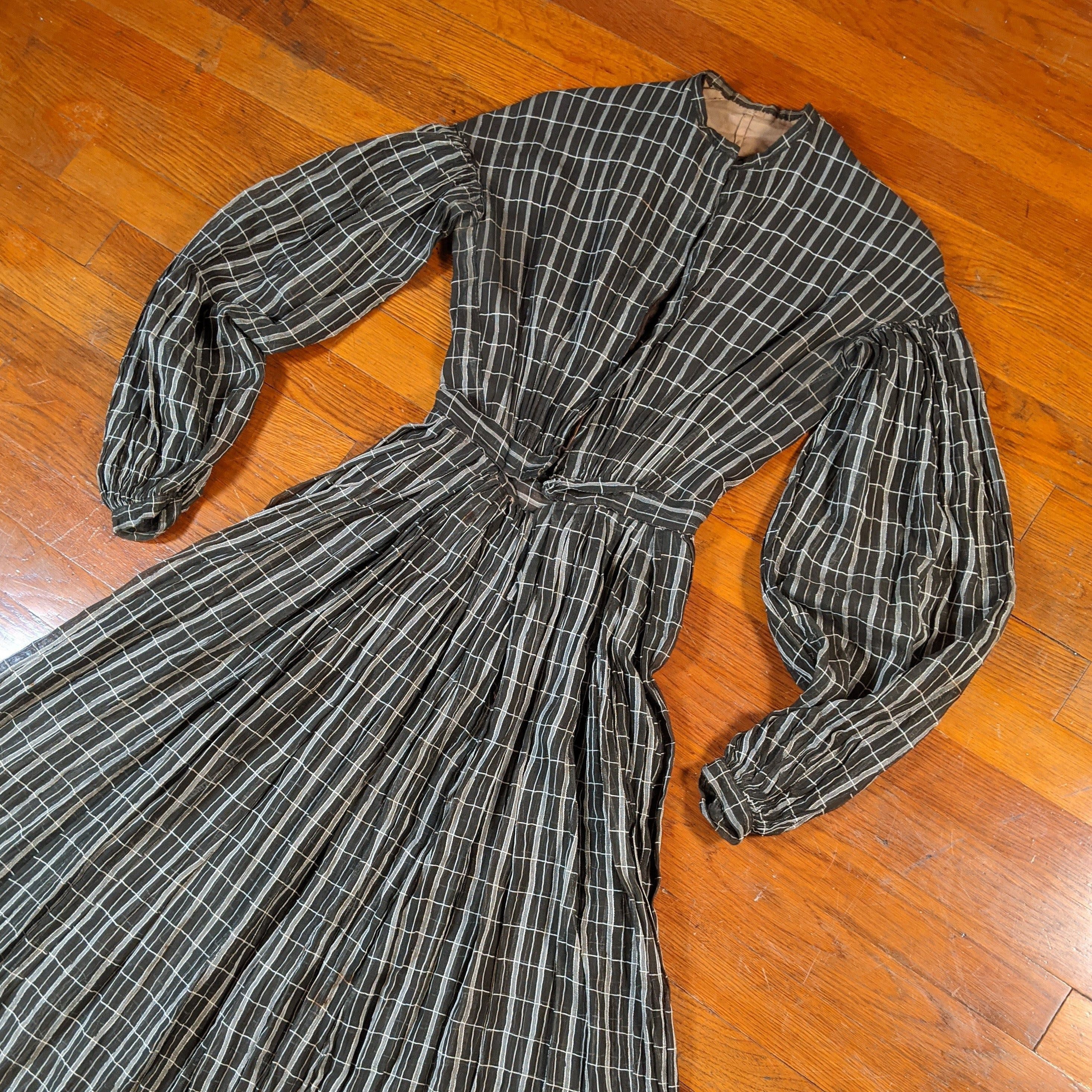 Vintage Victorian Checker Maxi Dress | Shop THRILLING