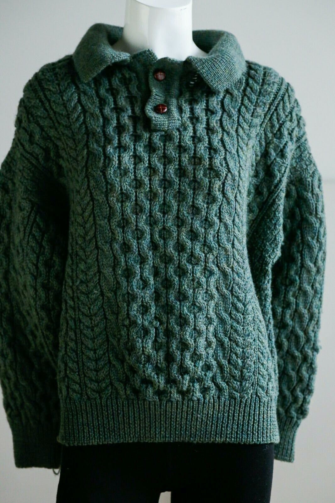 Vintage Hunter Green Chunky Cable Knit Sweater | Shop THRILLING