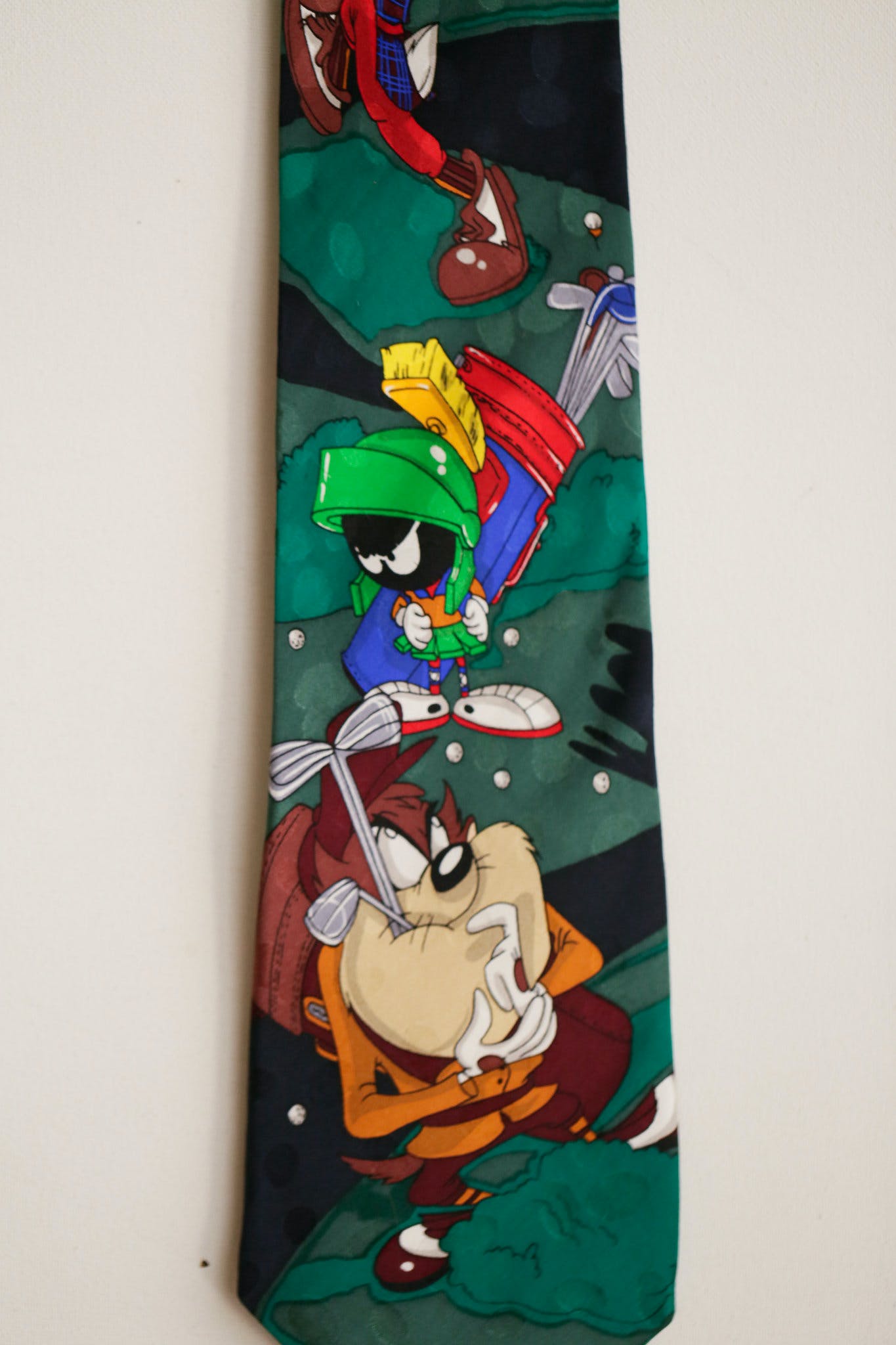 Vintage Taz and Bugs Bunny Golfer Theme Tie | Shop THRILLING