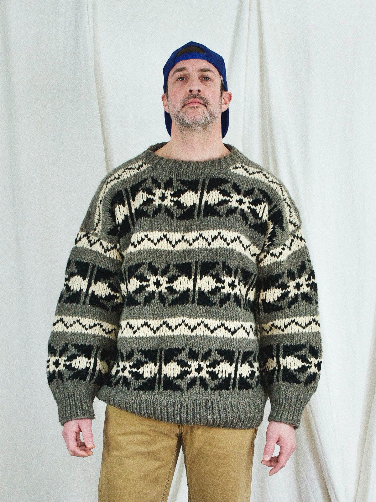 Vintage 80’s Men's Gray Abstract Print Chunky Wool Sweater | Shop THRILLING