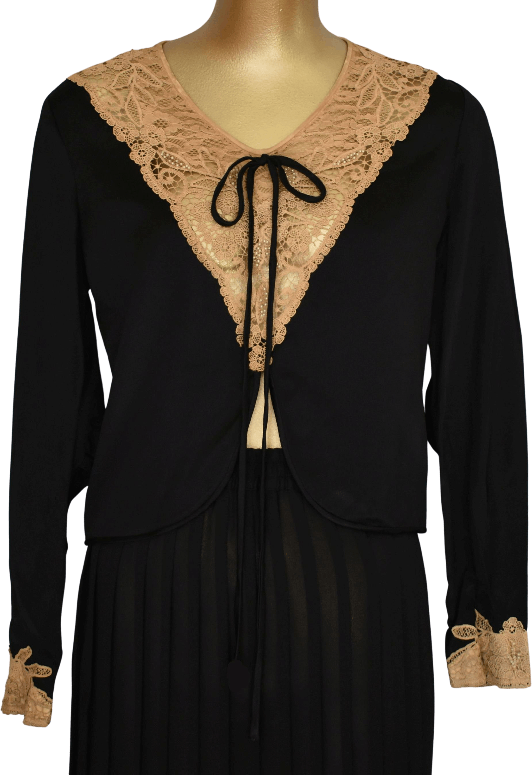 Vintage 30’s Black Chantilly Lace Silk Blouse | Shop THRILLING