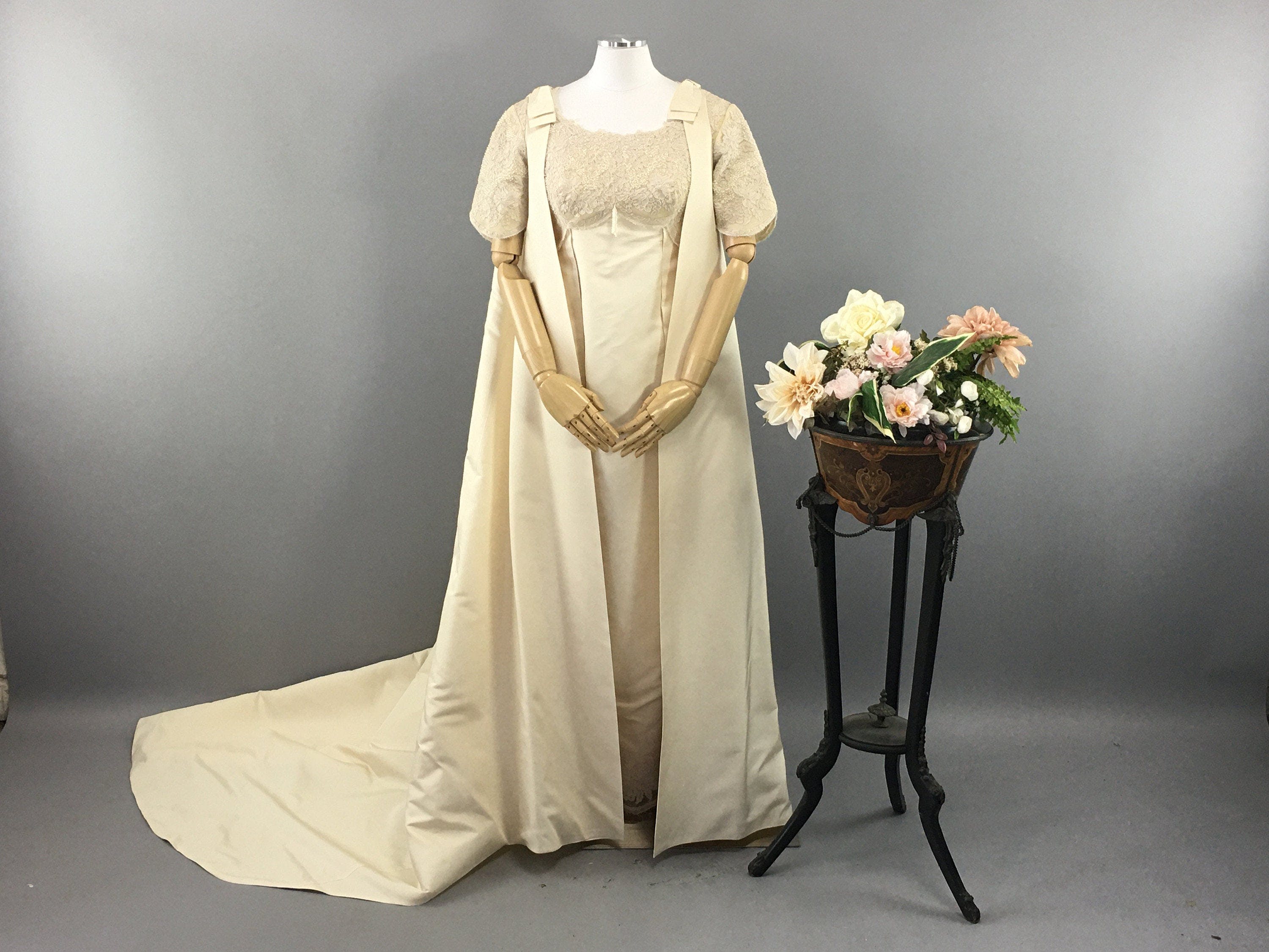 Vintage 60s Ivory Beaded And Satin Wedding Dress With Cape | Shop THRILLING