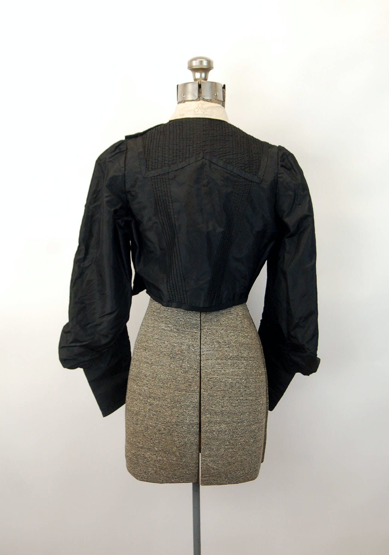 Vintage Edwardian Black Pigeon Breast Blouse with Detachable Collar ...