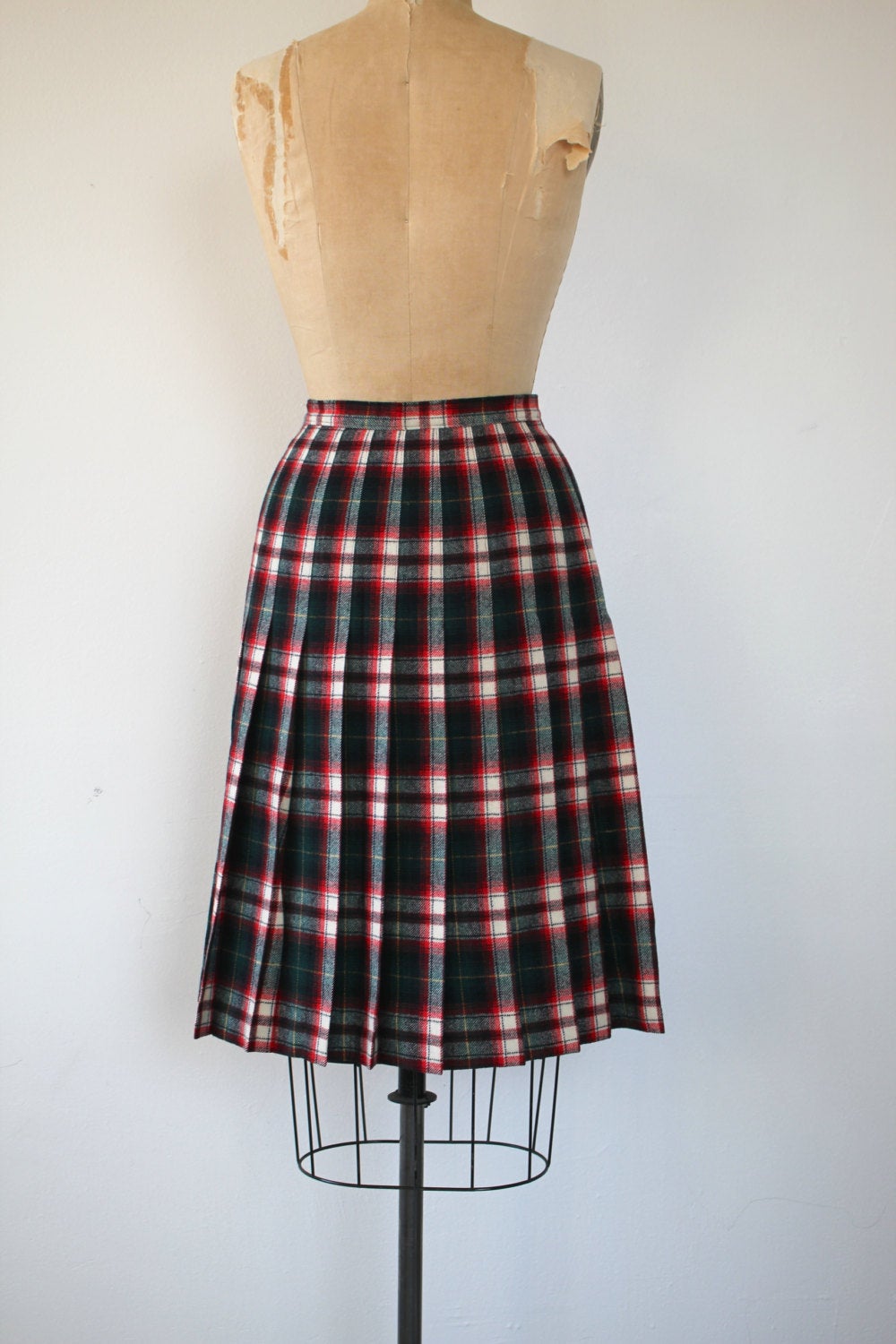 Vintage 70's Red and Dark Green Wool Plaid Skirt by Pendleton | Shop ...