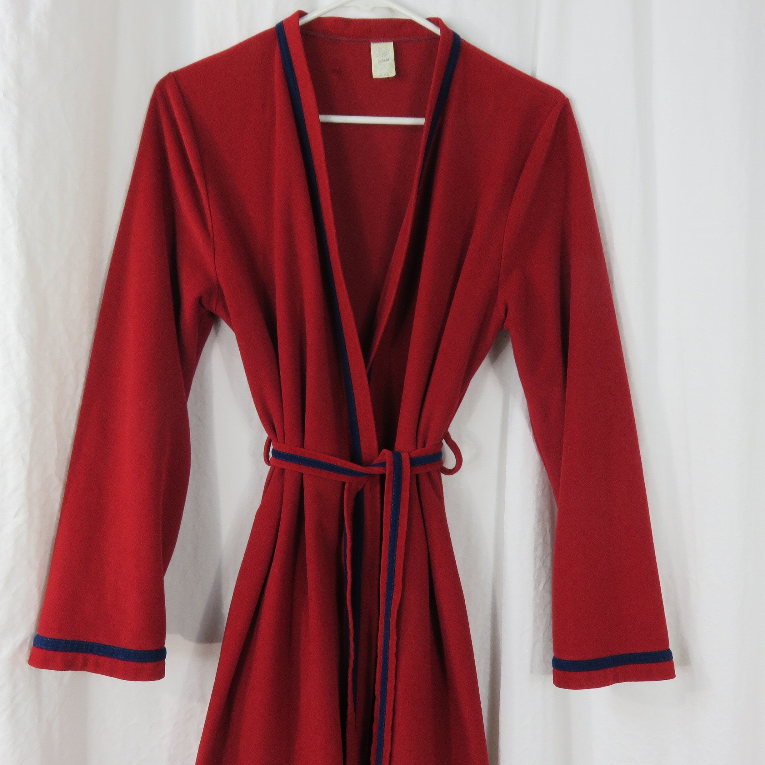 Vintage 70’s Red Housecoat Robe | Shop THRILLING