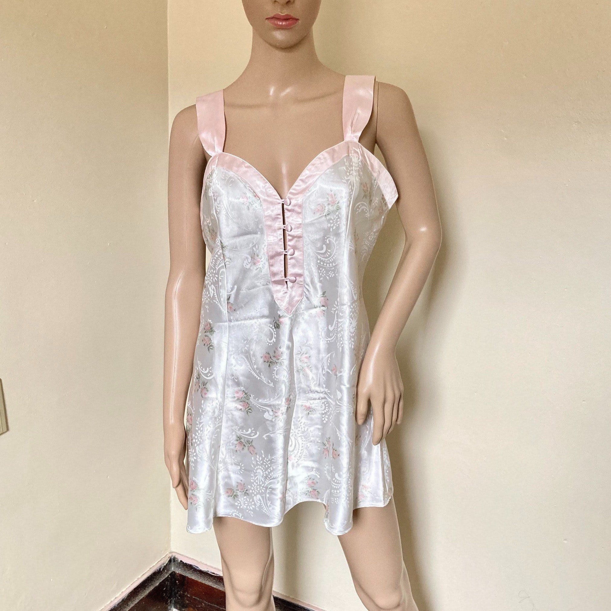 90s/2000s Delicates Nightgown