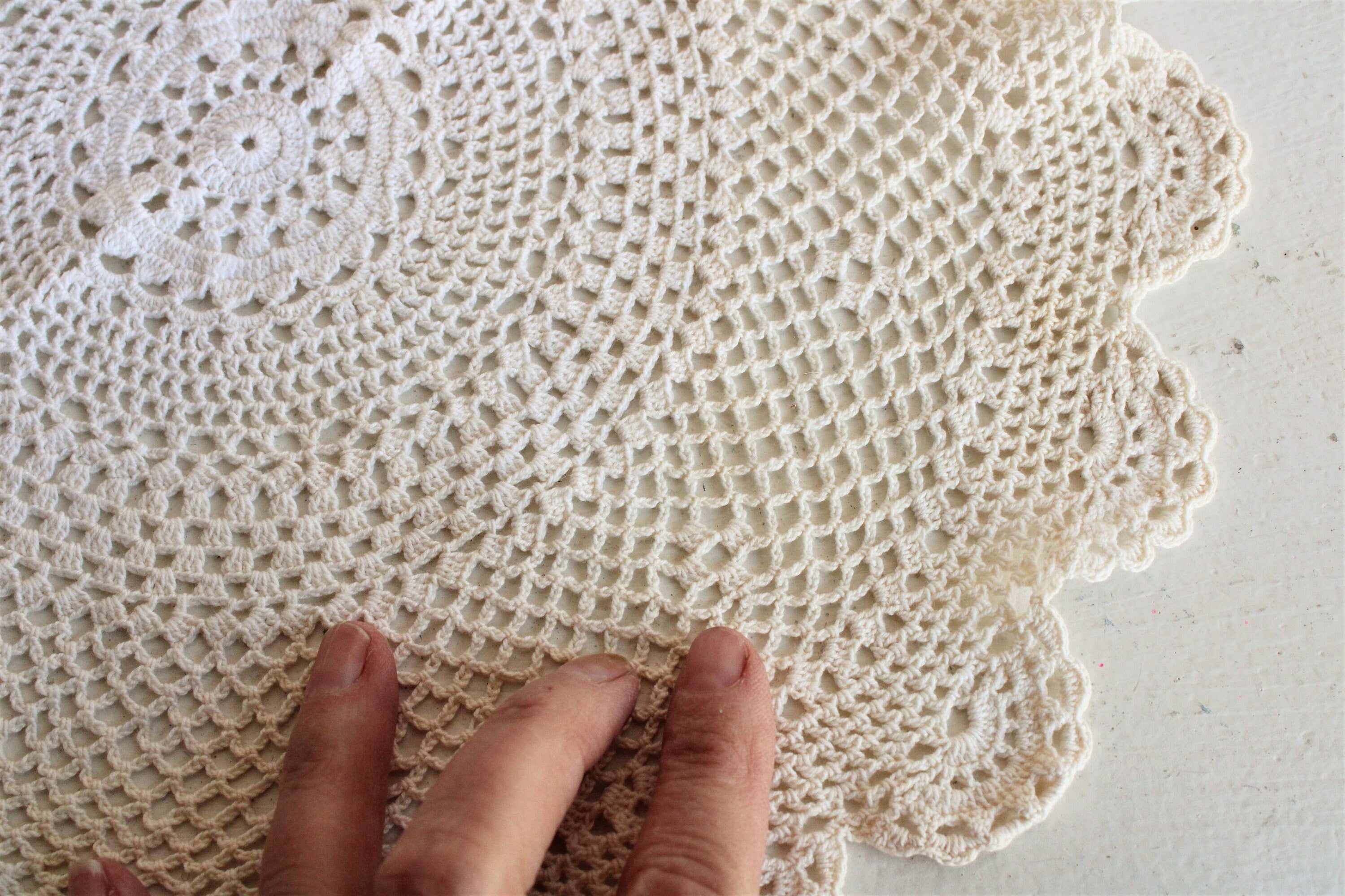 Vintage Doily Crochet Ivory Table Topper | Shop THRILLING