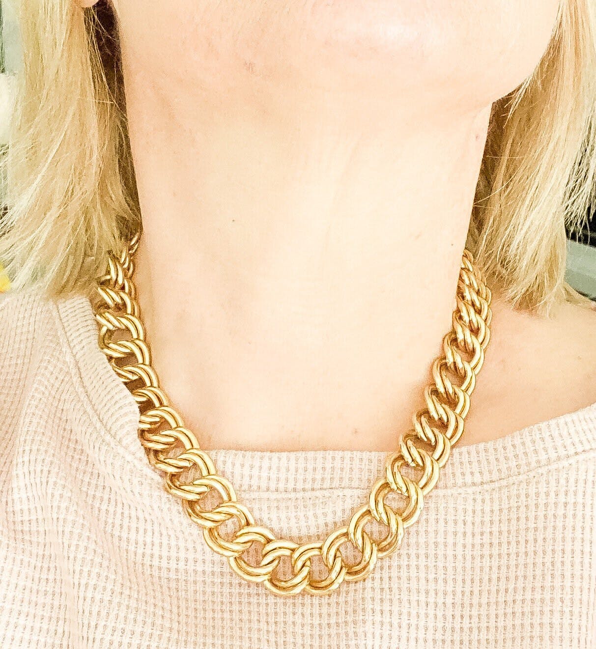 Vintage 90s Chunky Gold Tone Curb Chain | Shop THRILLING
