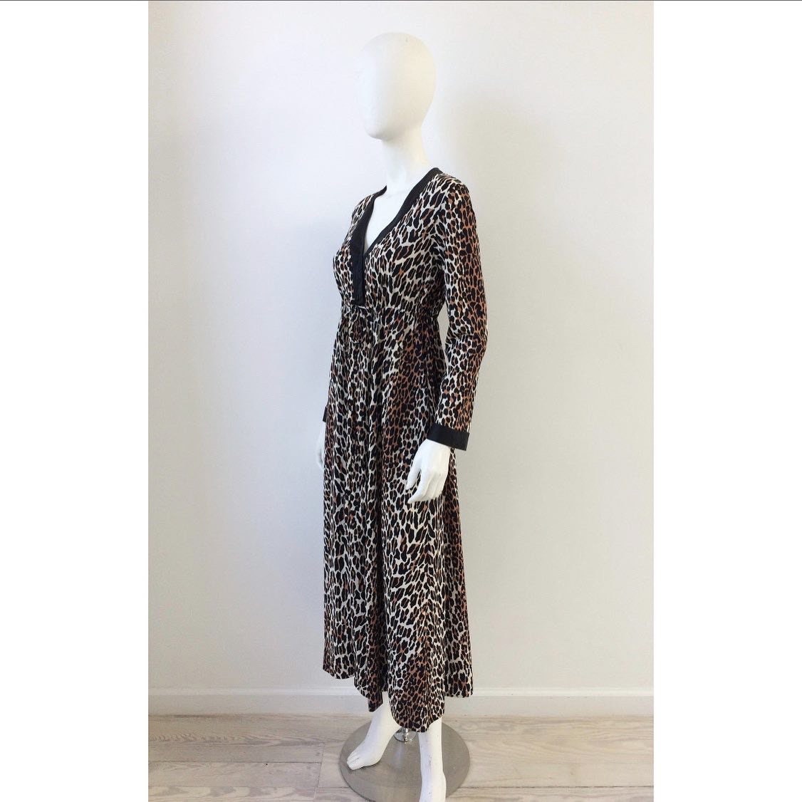 Vintage 70s Dress / 70s Leopard Print Maxi Dress / Medium To Large by ...