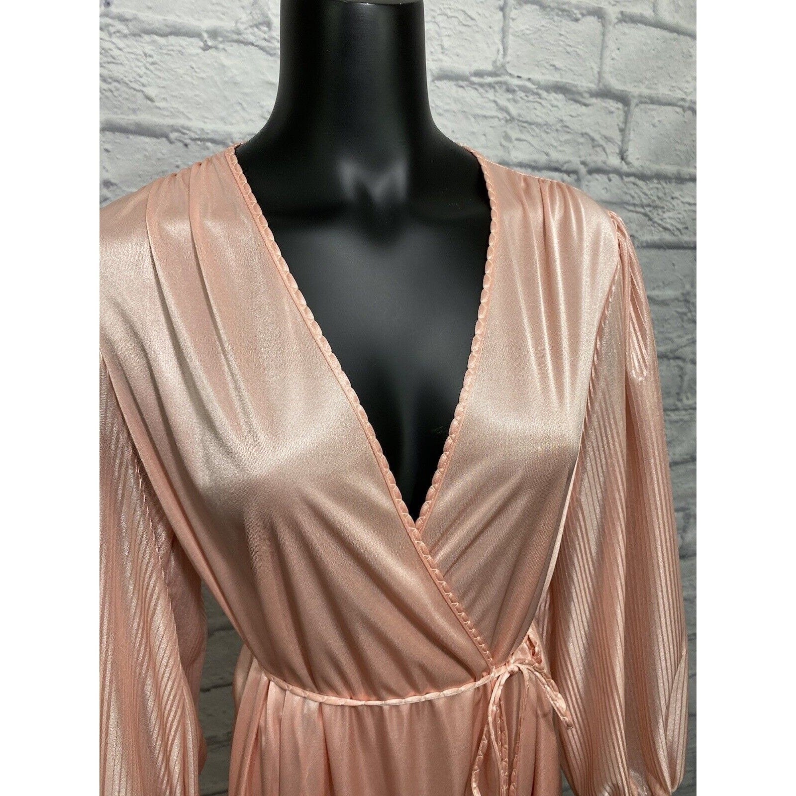 Vintage Peach Shimmer Wrap Robe by Lorraine | Shop THRILLING