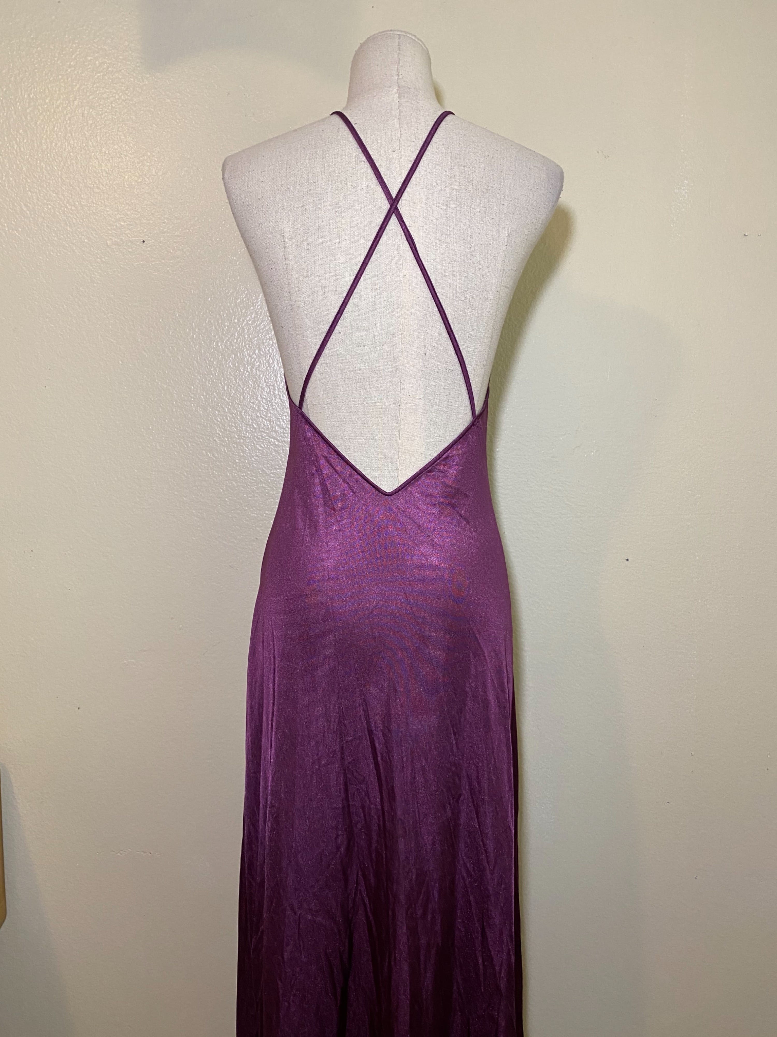 Vintage Maroon Sleeveless Slip with Long Sleeve Maxi Robe by Maidenform ...