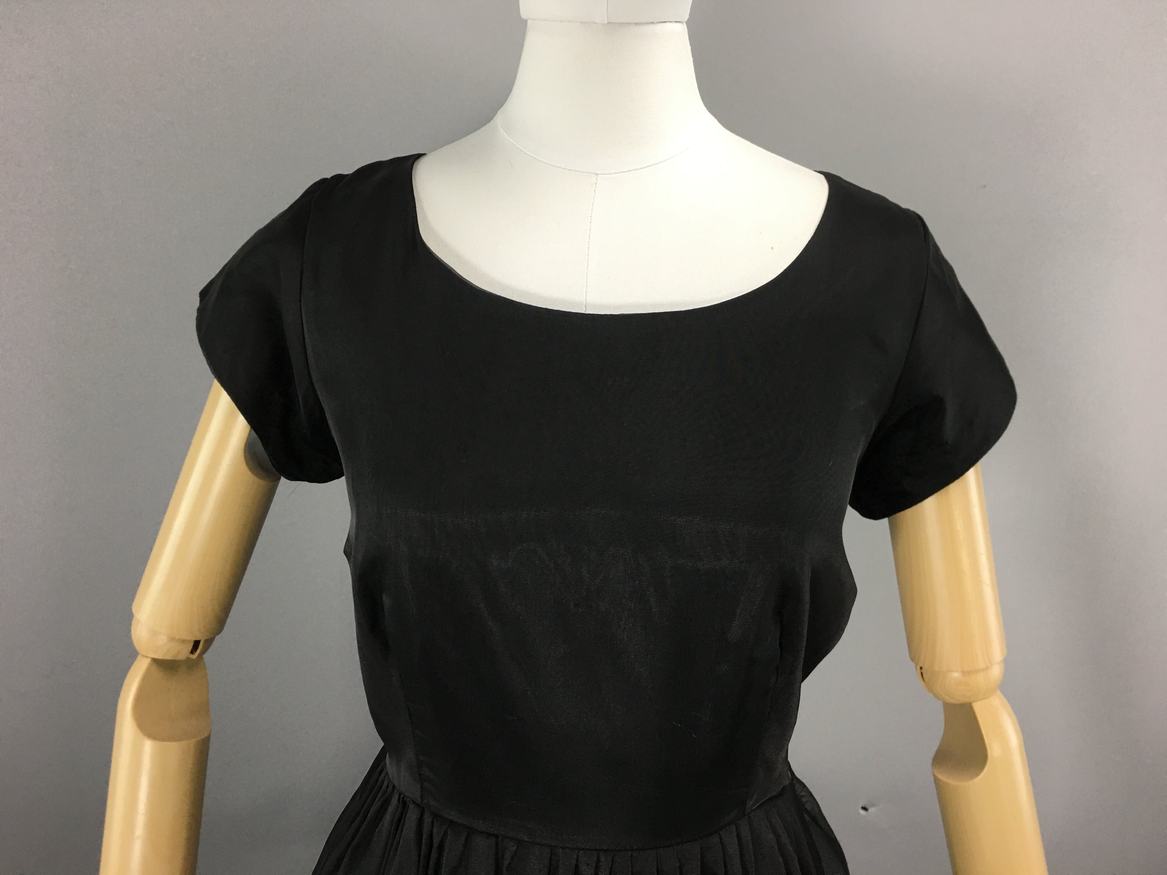 Vintage 50’s Fit and Flare Black Pink Embroidered Dress | Shop THRILLING