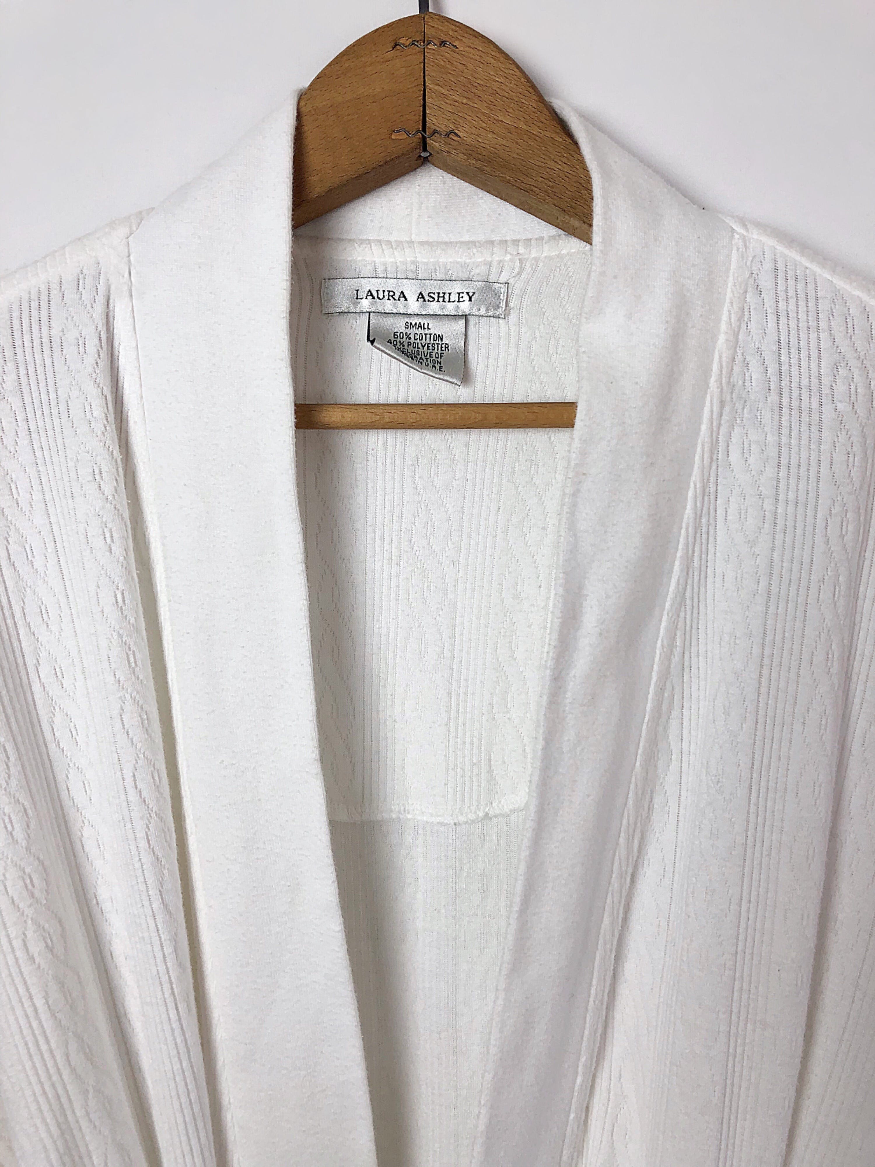 Vintage 90’s White Spa Short Robe with Pockets by Laura Ashley | Shop ...