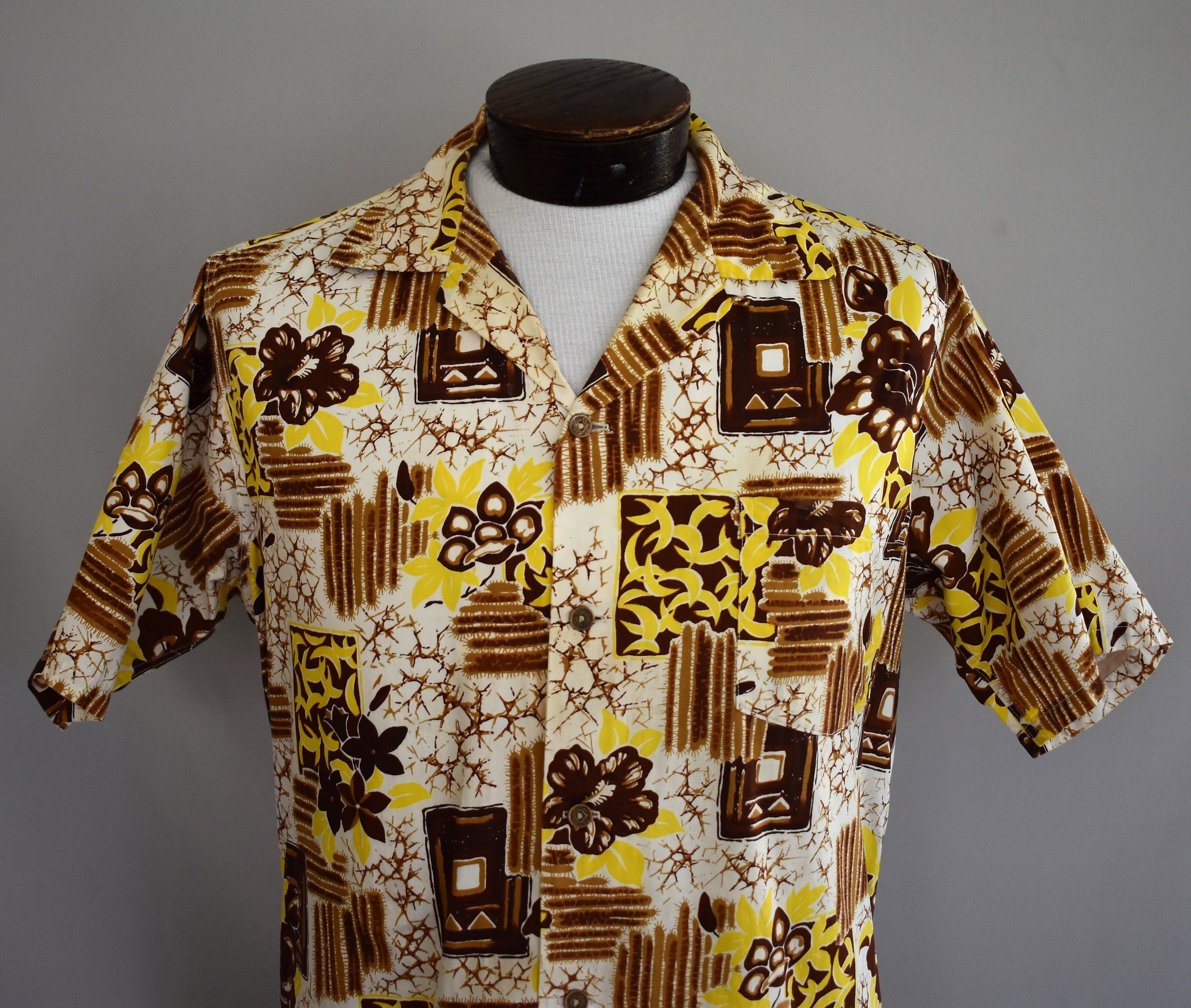 Vintage 50's Tribal Print Hawaiian Shirt by Surfriders Sportswear ...