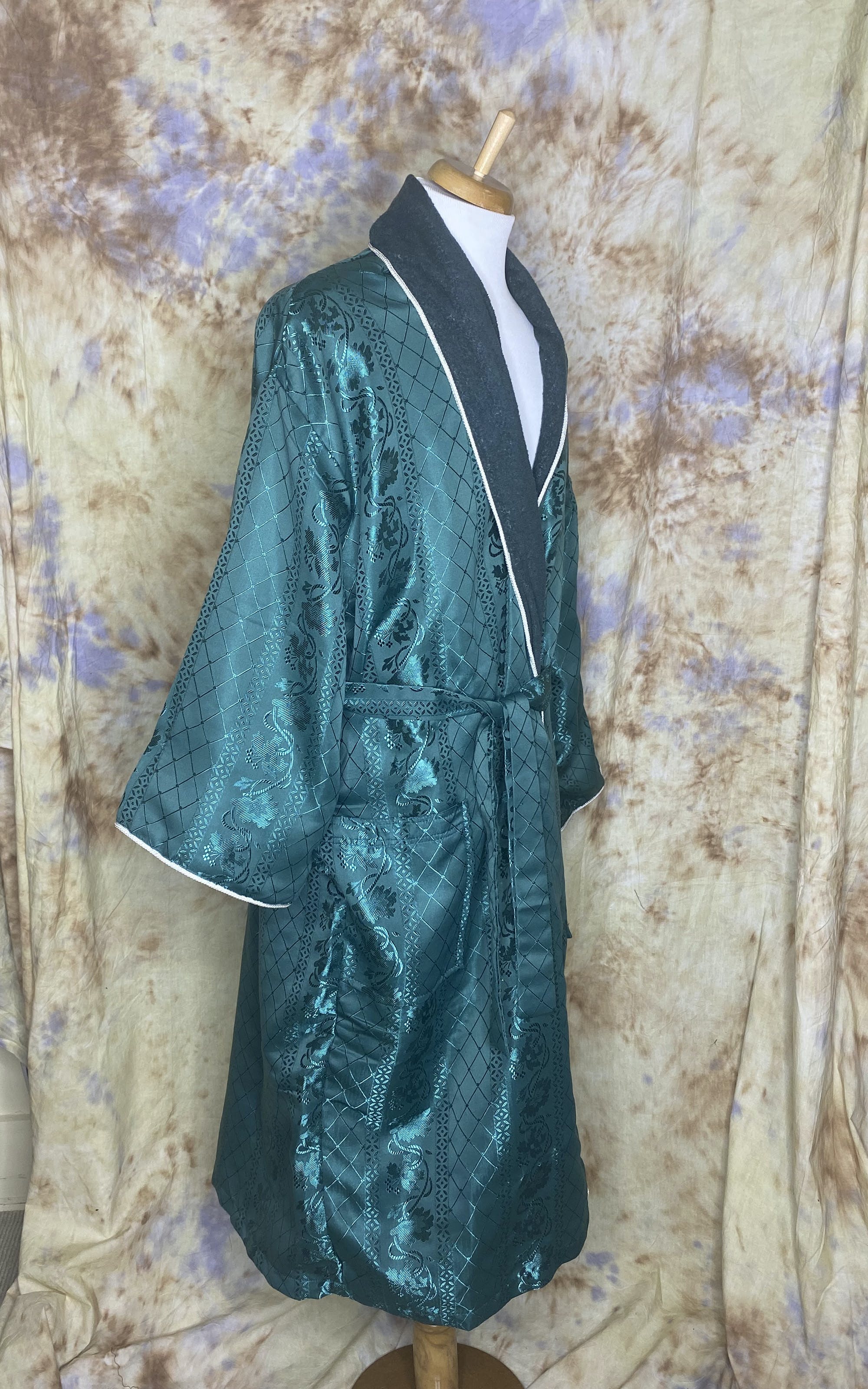 Vintage 70's Green Brocade Robe by American Evening | Shop THRILLING