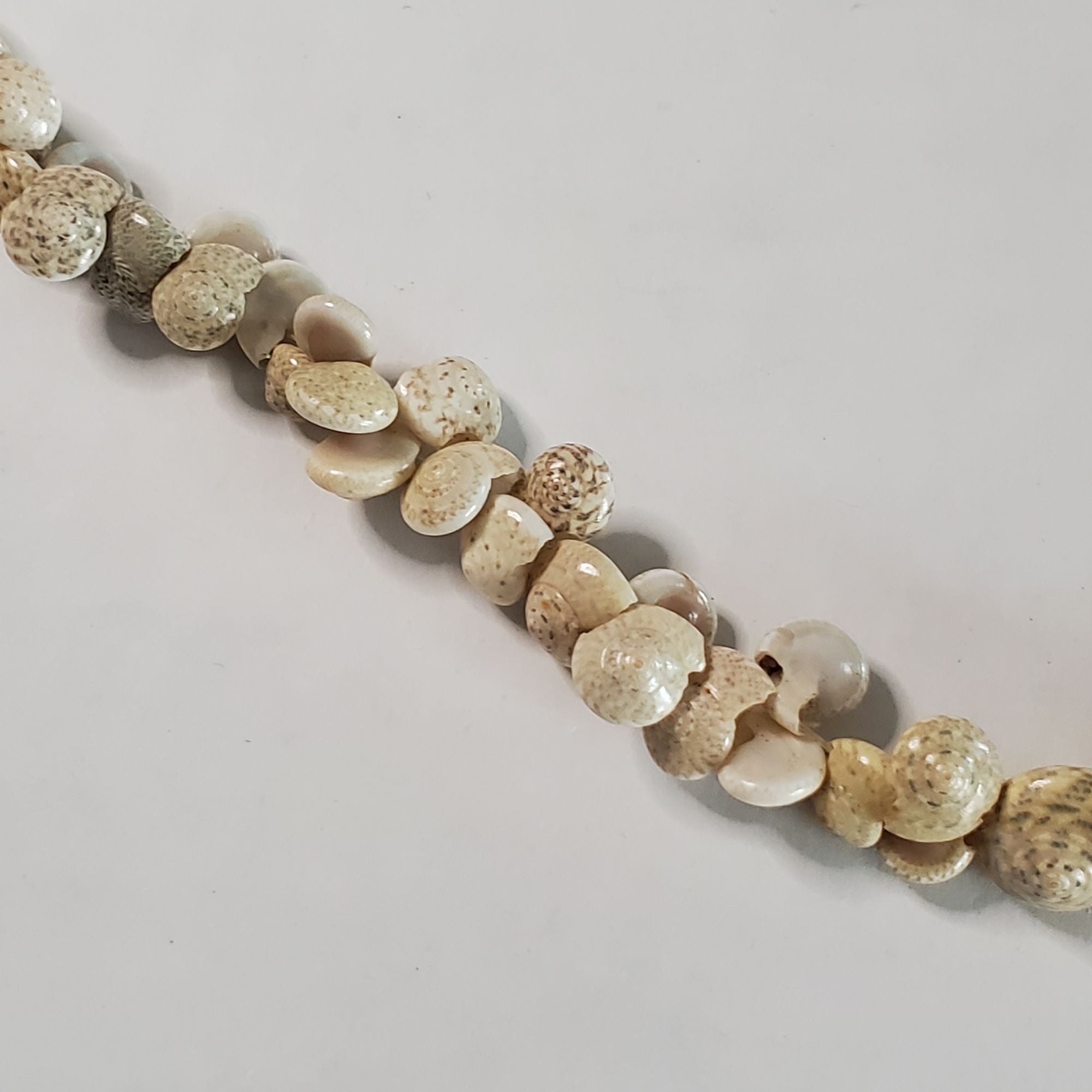 19 Inch Shell Vintage 19 Inch Natural Shell Necklaces Set Of 2 | Shop THRILLING