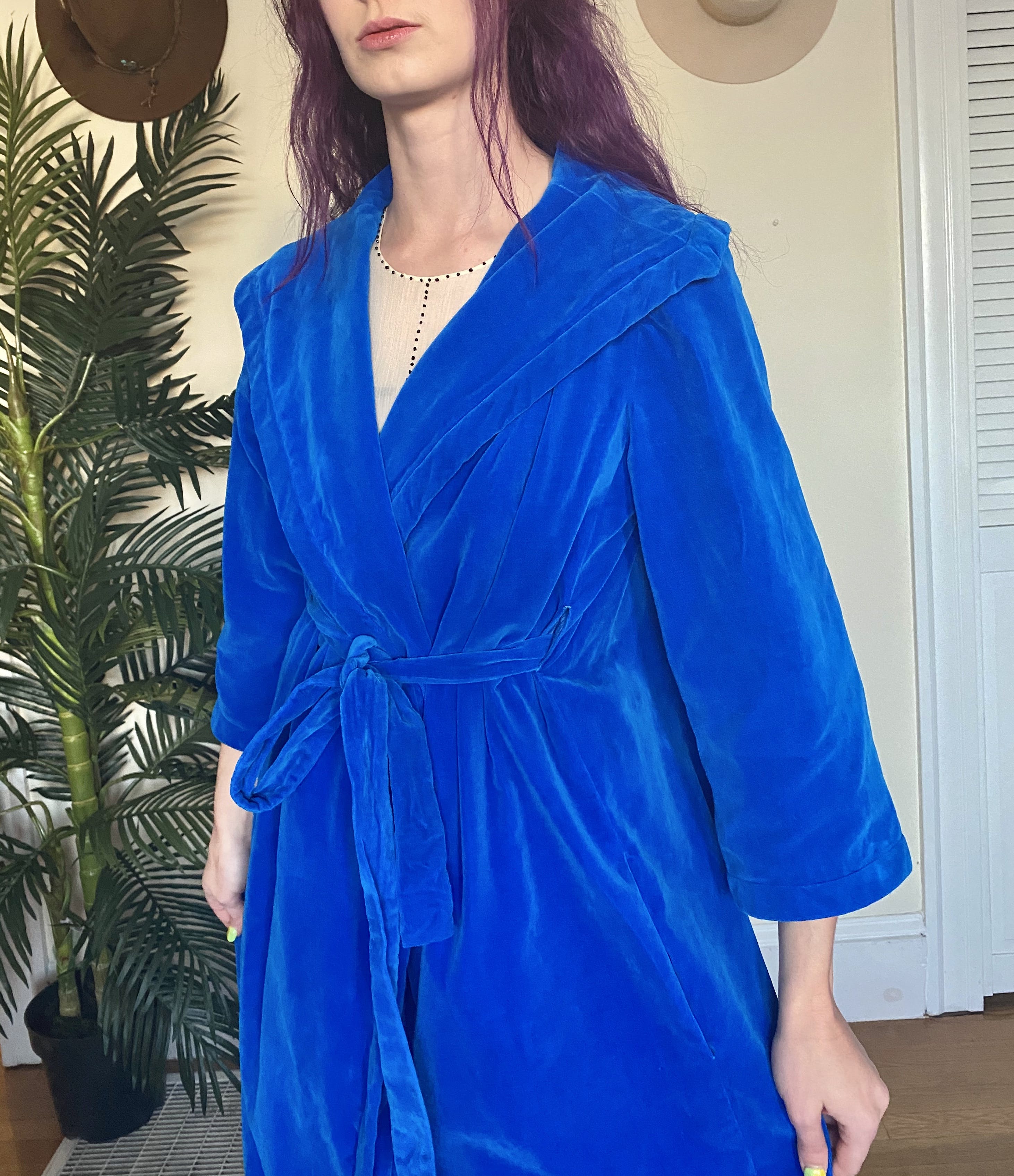 Vintage 60's Blue Velvet Robe | Shop THRILLING