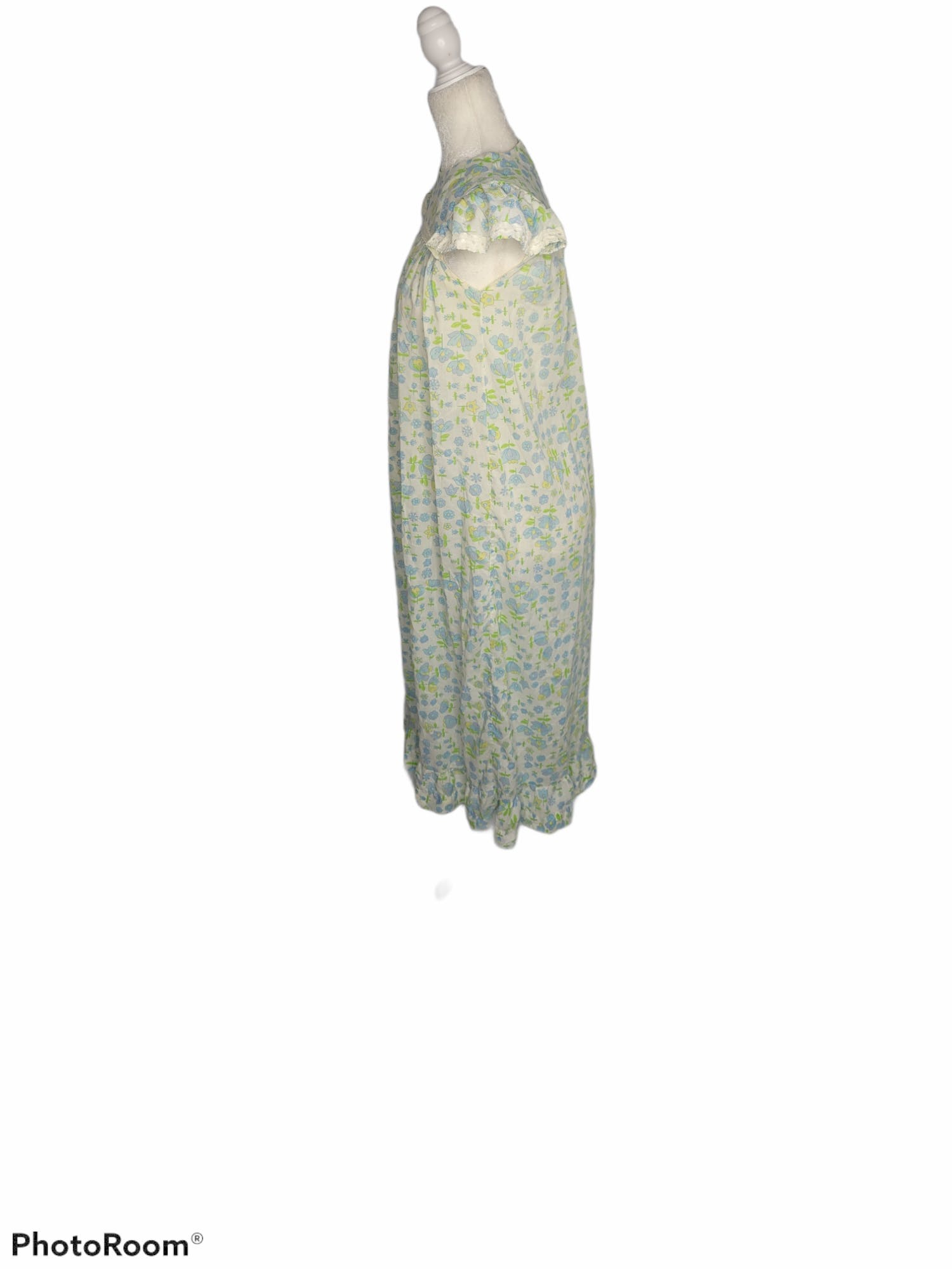 Vintage 60's/70's Floral Cottagecore Nightgown | Shop THRILLING