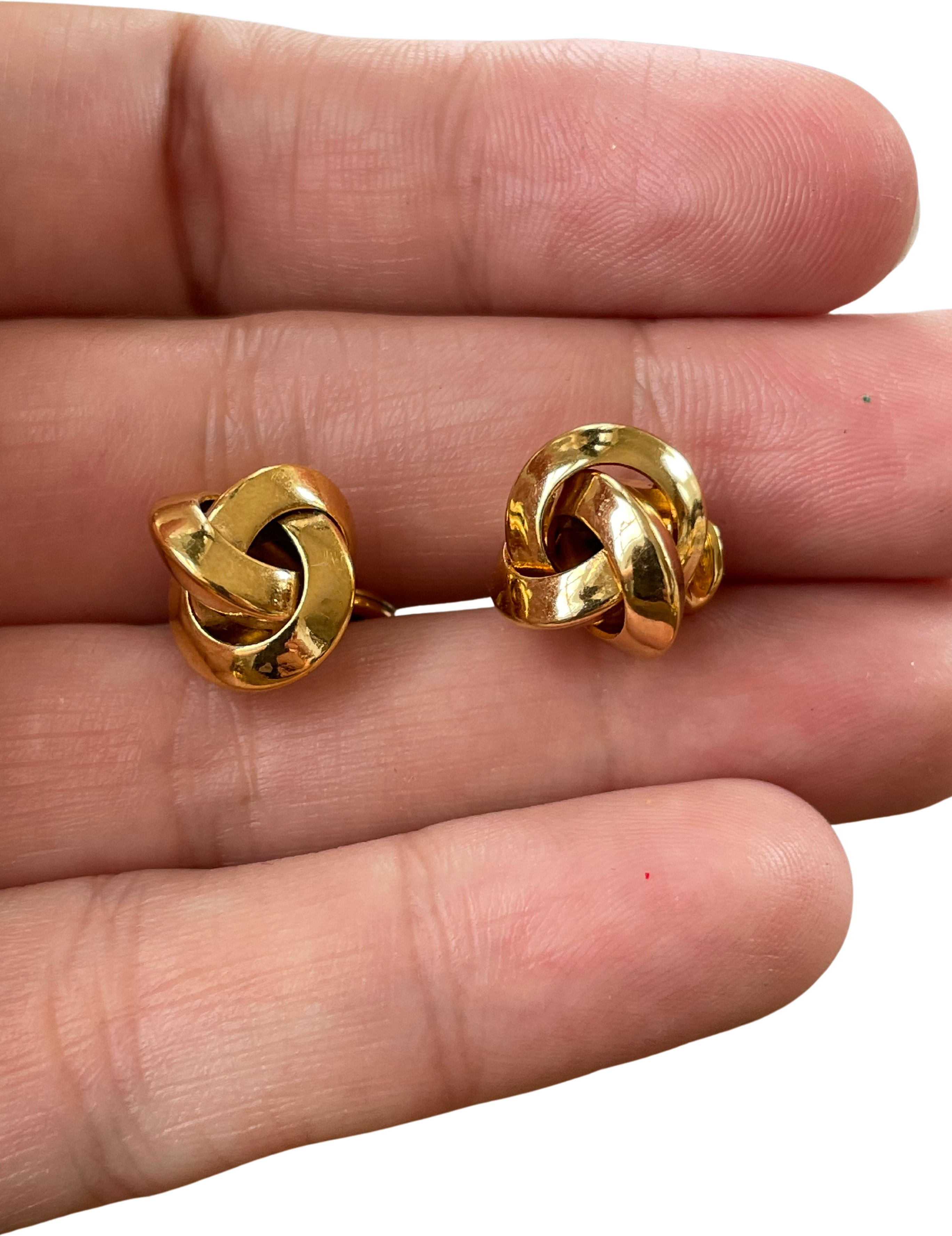 MONET GOLDEN KNOT CLIP ON EARRINGS 246, Women's Fashion, Jewelry &  Organizers, Earrings on Carousell