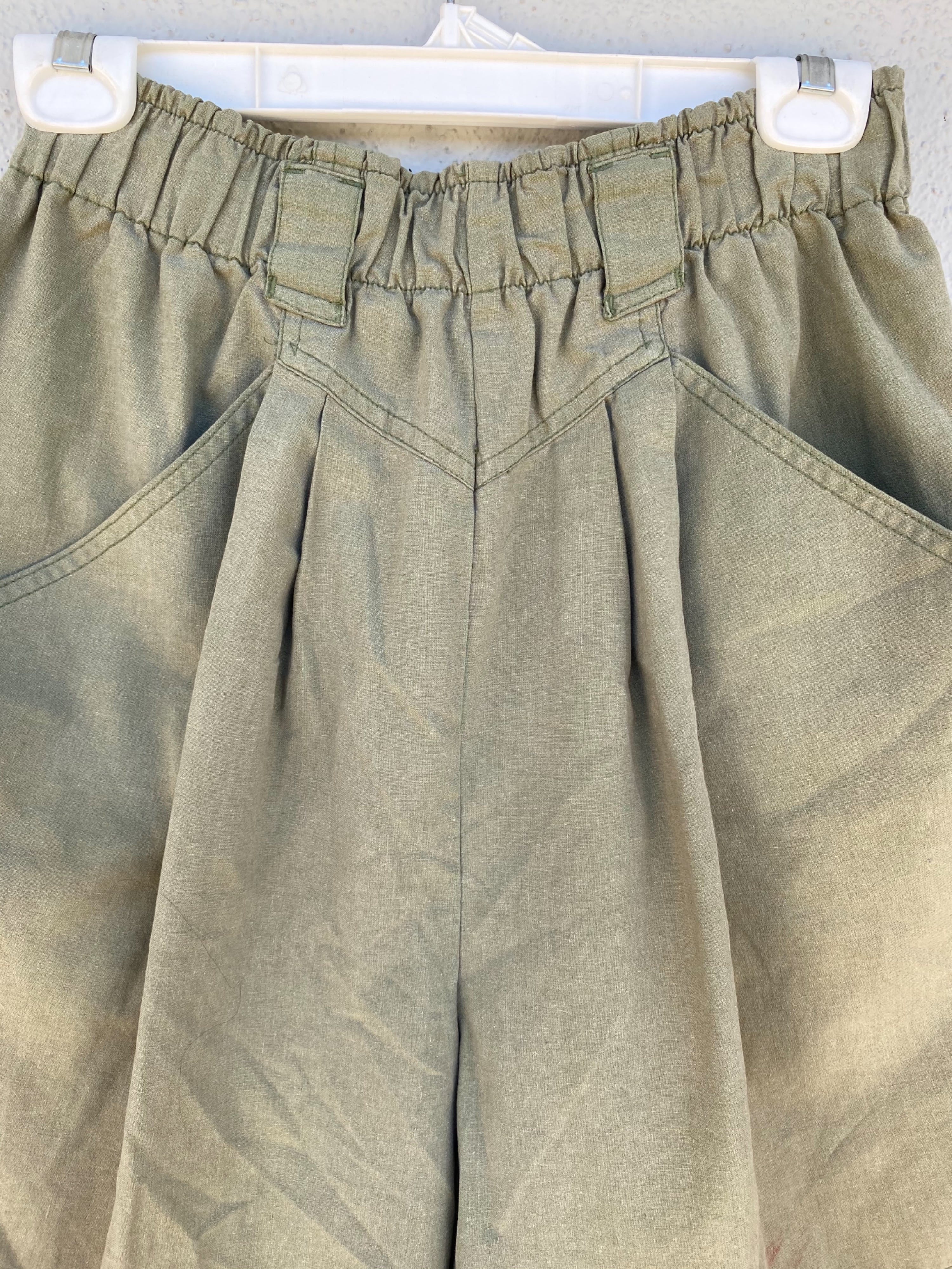 Vintage 70's Army Green Highwaisted Elastic Shorts with Pockets by ...