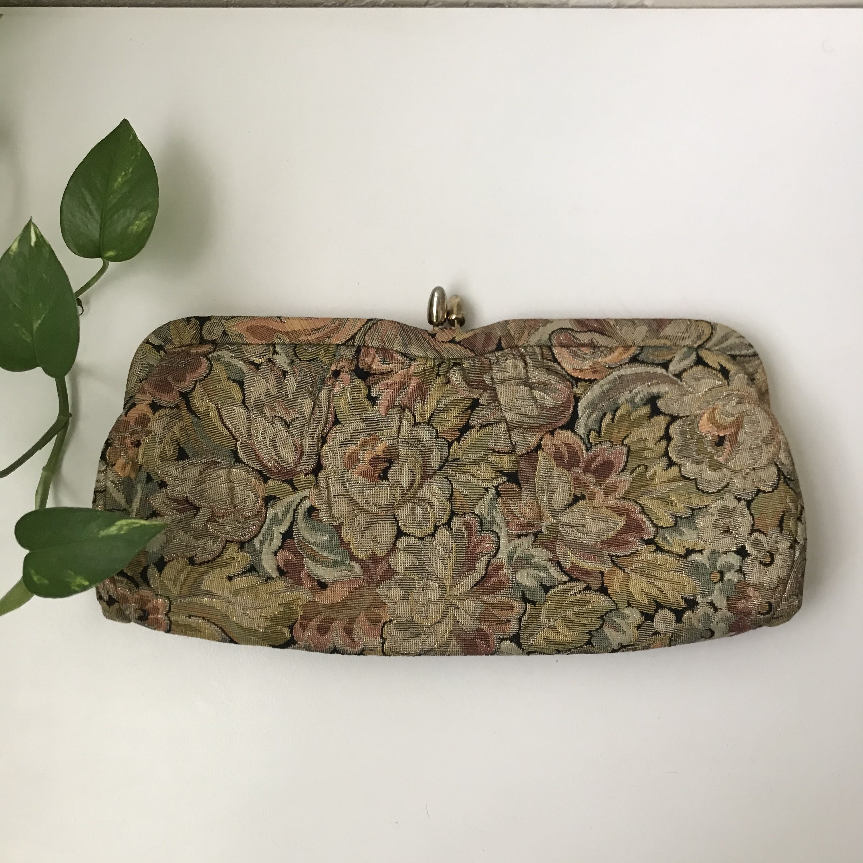 Vintage 80’s Tapestry Clutch Purse by Roger Van S | Shop THRILLING