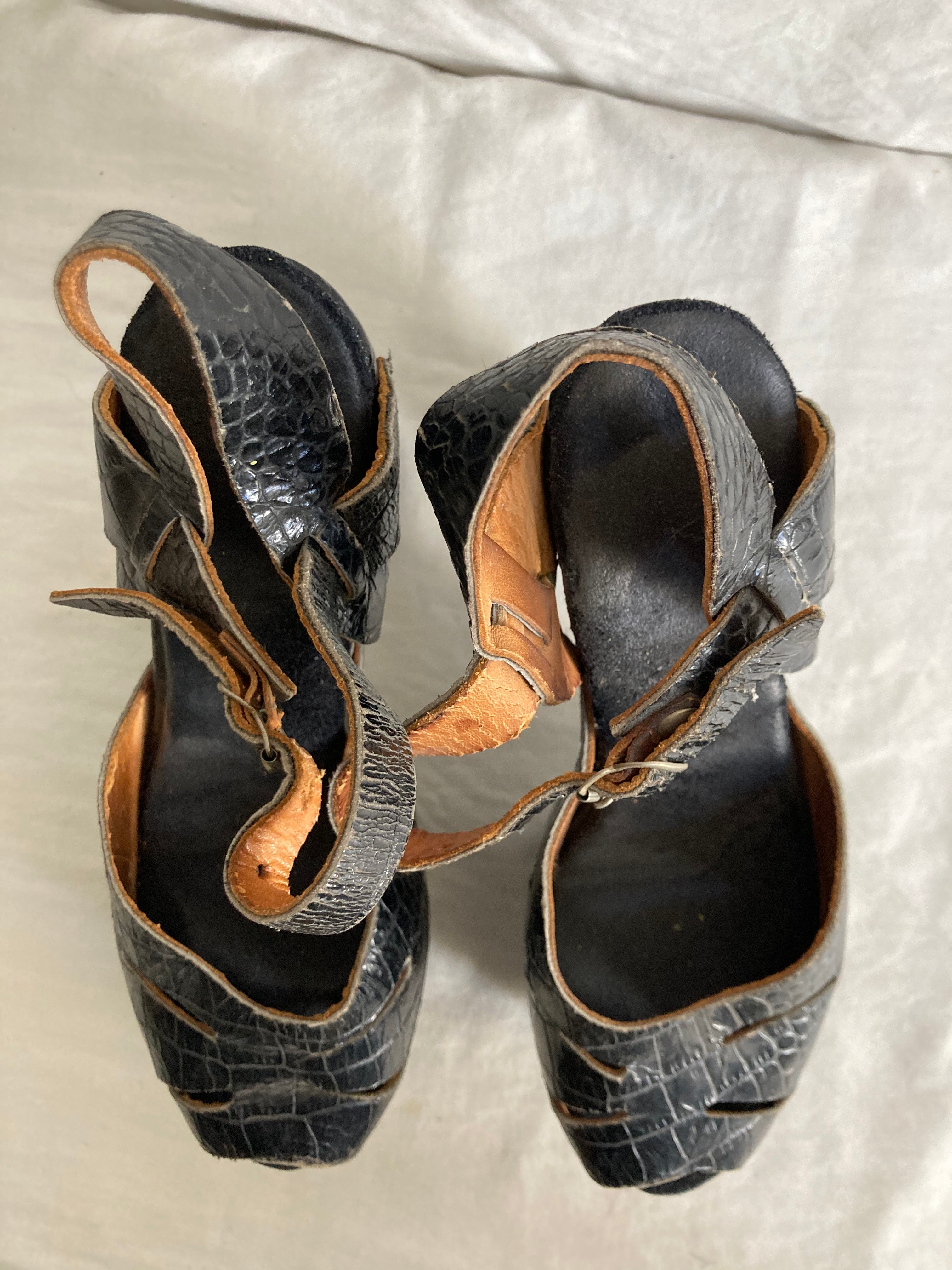 Vintage 40s Faux Gator Black Leather 6 Inch Platforms | Shop THRILLING