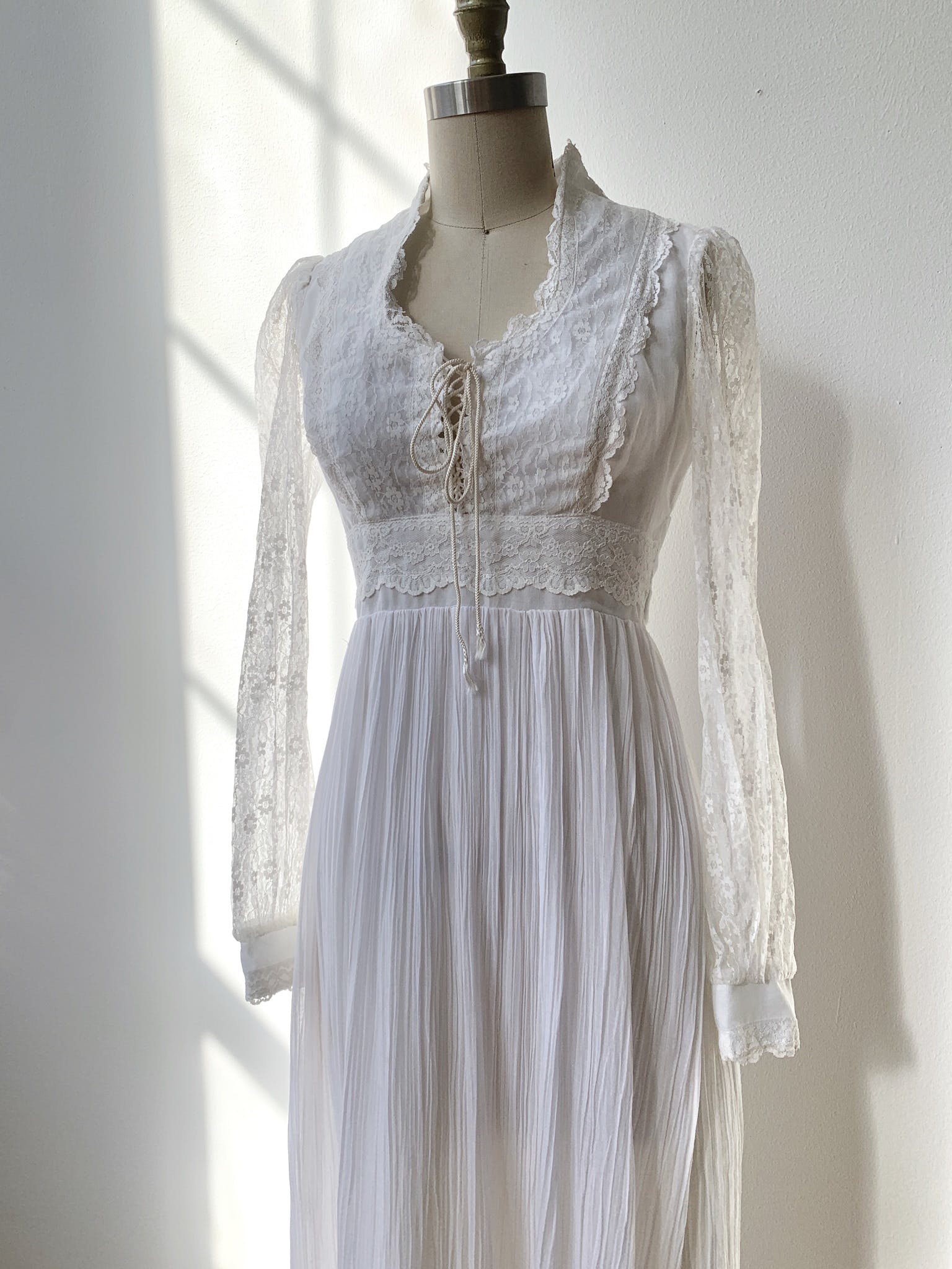 Vintage 70's White Lace Corseted Maxi Dress by Gunne Sax | Shop THRILLING