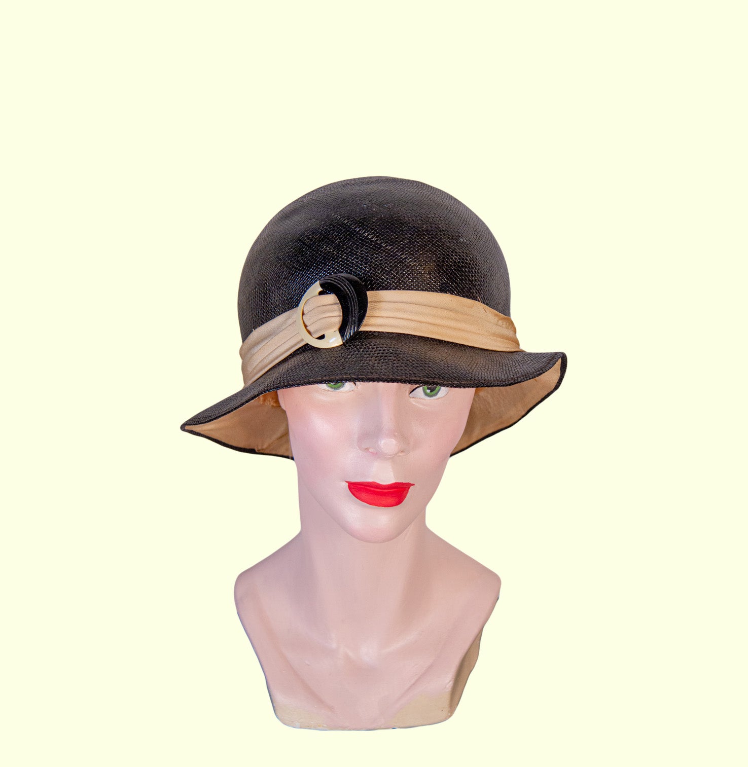 Vintage 20s Rare Black Straw Cloche Hat With Brim | Shop THRILLING