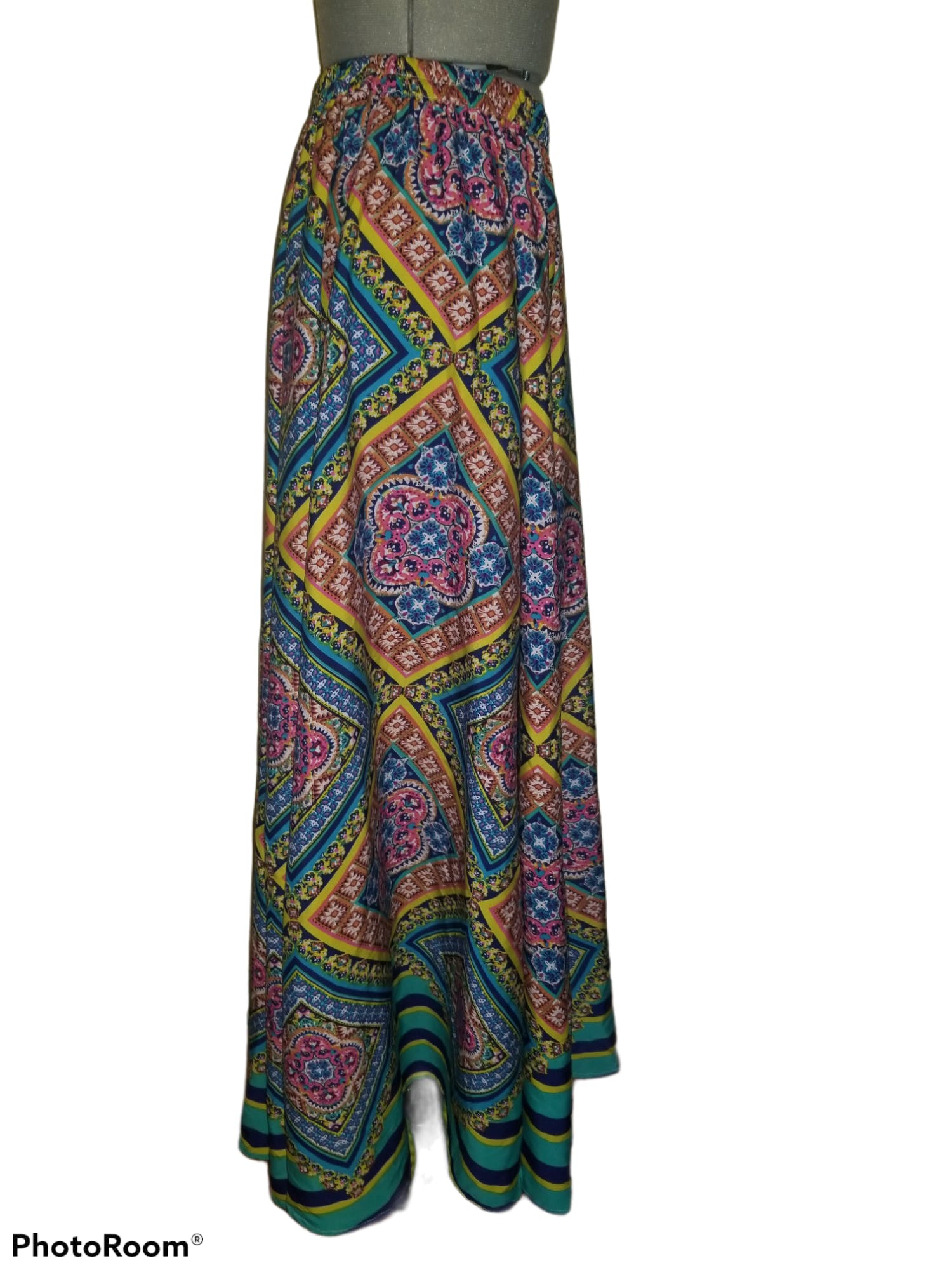 Vintage Silky Polyester Bohemian Circle Maxi Skirt by Mix Nouveau ...
