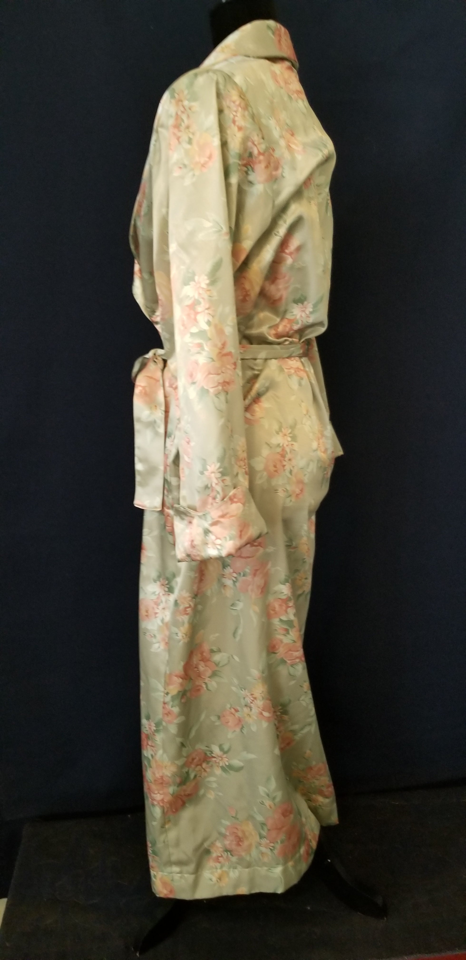 Vintage 80s/90s Silky Glamorous Shoulder Pad Satin Floral Robe | Shop ...